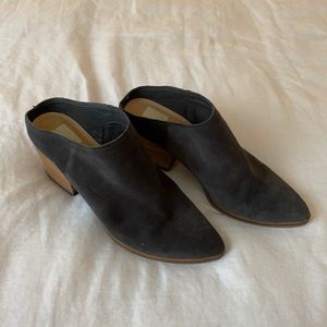 Dolce Vita Heeled Mule Black Anthracite Suede